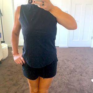 Lululemon black Brunswick tanks